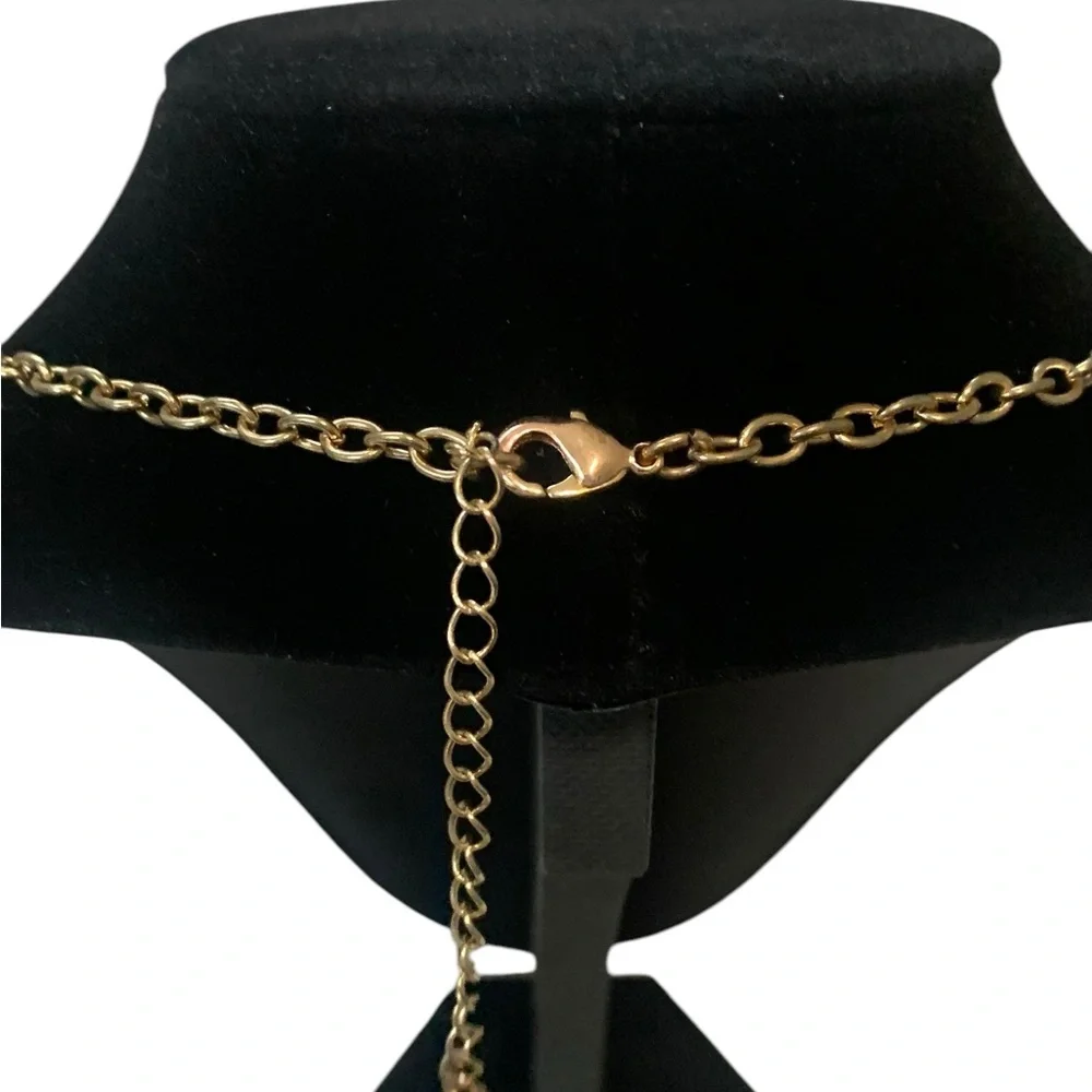 Green Enamel Gold Tone Necklace Costume Jewelry - 18in.